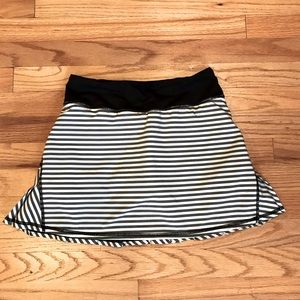 Lululemon Athletiva Skirt ( Size 2Tall) Color Black/White